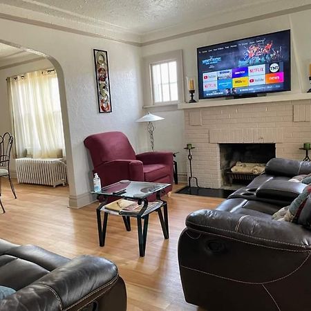 2 Bedroom Apt Near Great Lakes Naval Base And 6 Flags Waukegan Bagian luar foto