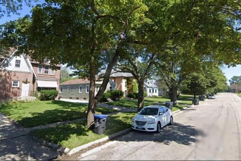2 Bedroom Apt Near Great Lakes Naval Base And 6 Flags Waukegan Bagian luar foto