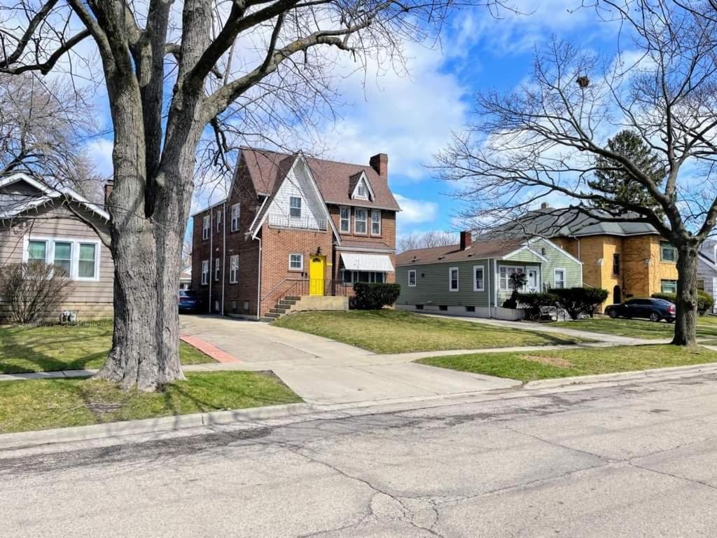 2 Bedroom Apt Near Great Lakes Naval Base And 6 Flags Waukegan Bagian luar foto